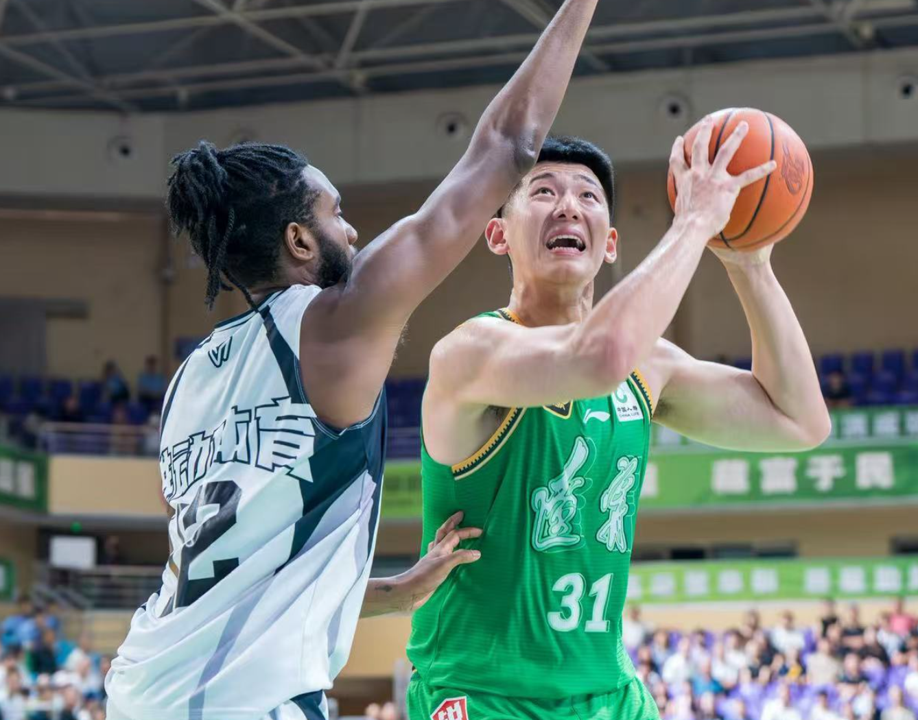 张陈治锋的, 战胜美国T, rlm