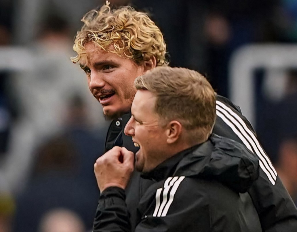 不寻常的球, 需要帮助他 不寻常的球, 需要帮助他