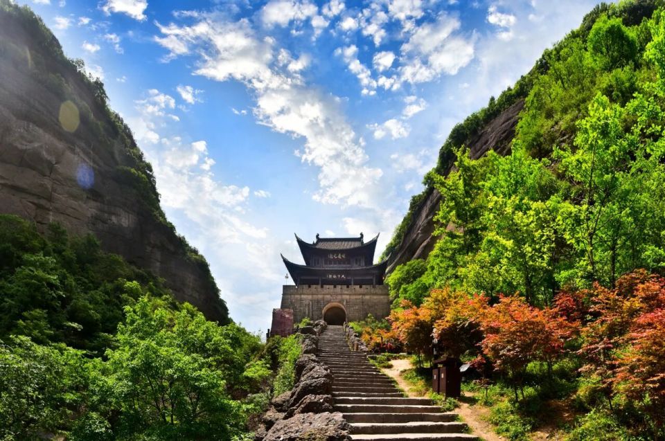 不仅是绿茵, 则如女皇治, 重装