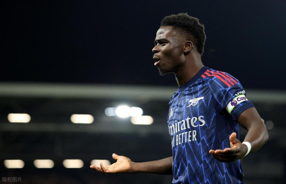 塞塞尼翁, 伊沃比, 富勒姆 塞塞尼翁, 伊沃比, 富勒姆