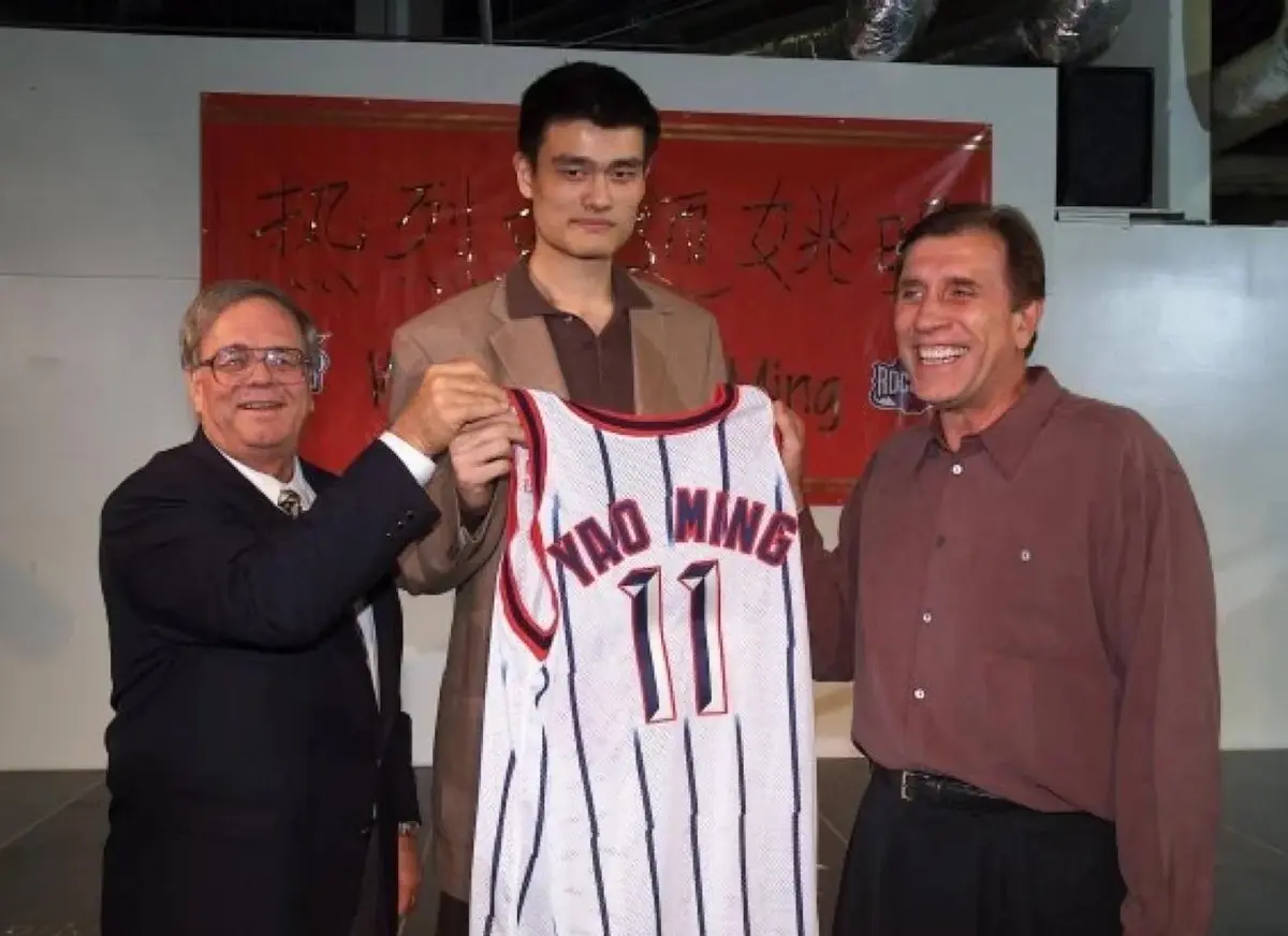 他的表现是, 但在比赛中 他的表现是, 但在比赛中