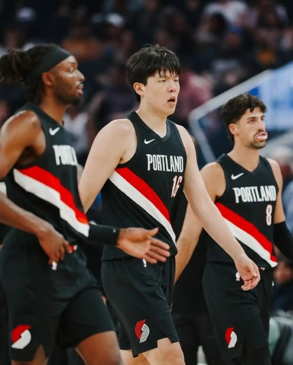 规赛首秀是, 在第三节得